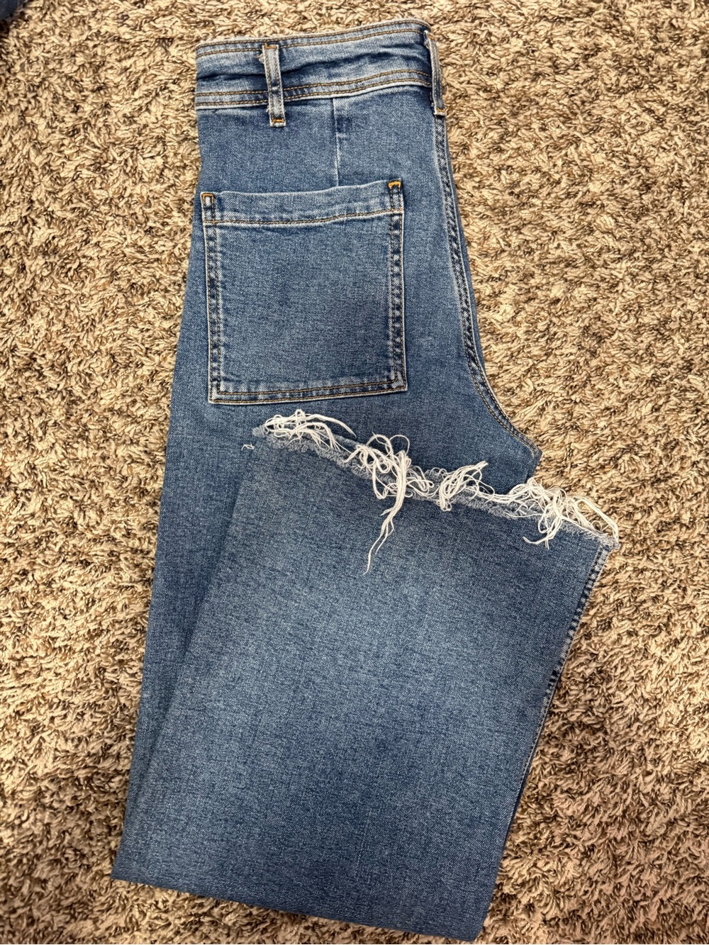 Zara Straight-Leg Blue Denim Jeans with Frayed Hem